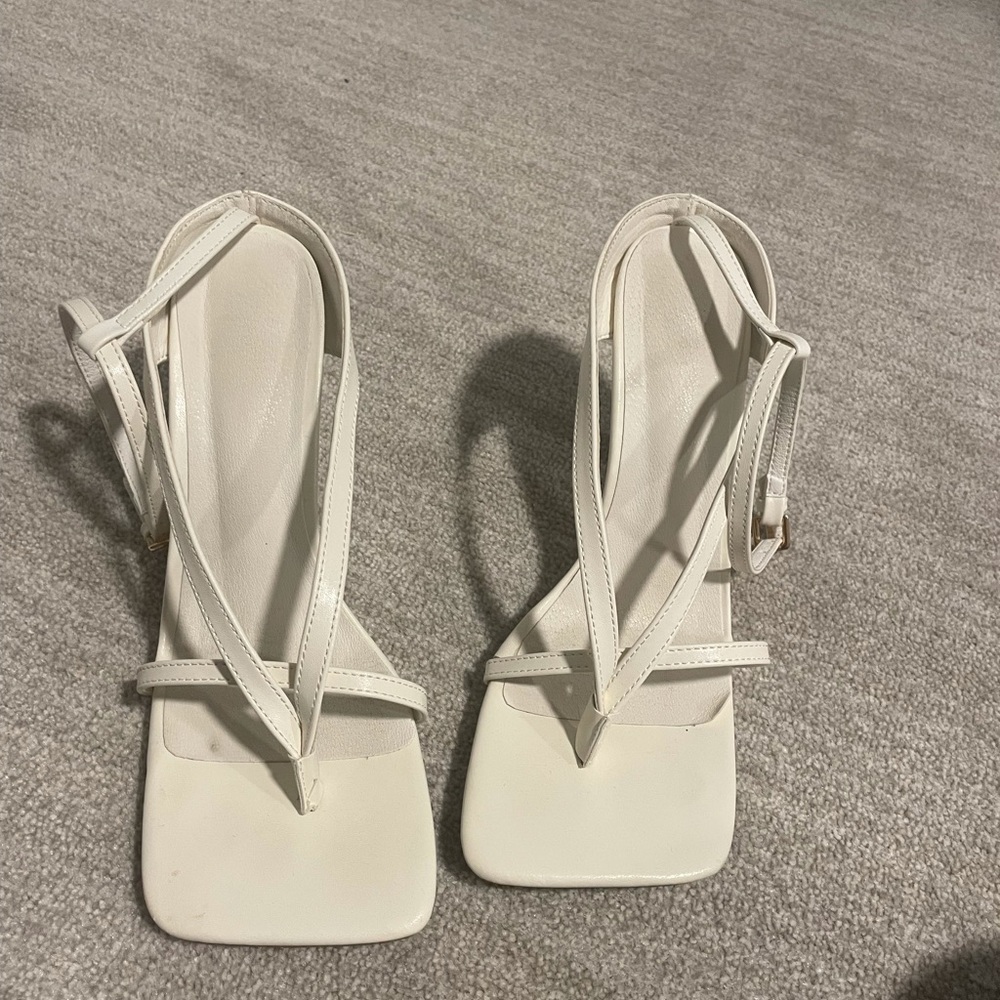 Inspired white bottega Veneta stretch heels size 8